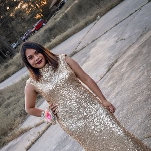 Meet your Posher, Yaireth